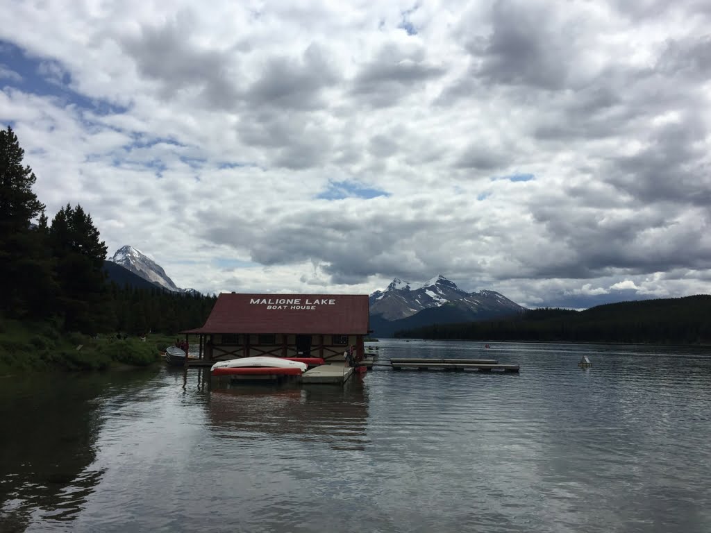 Maligne Lake in Jasper