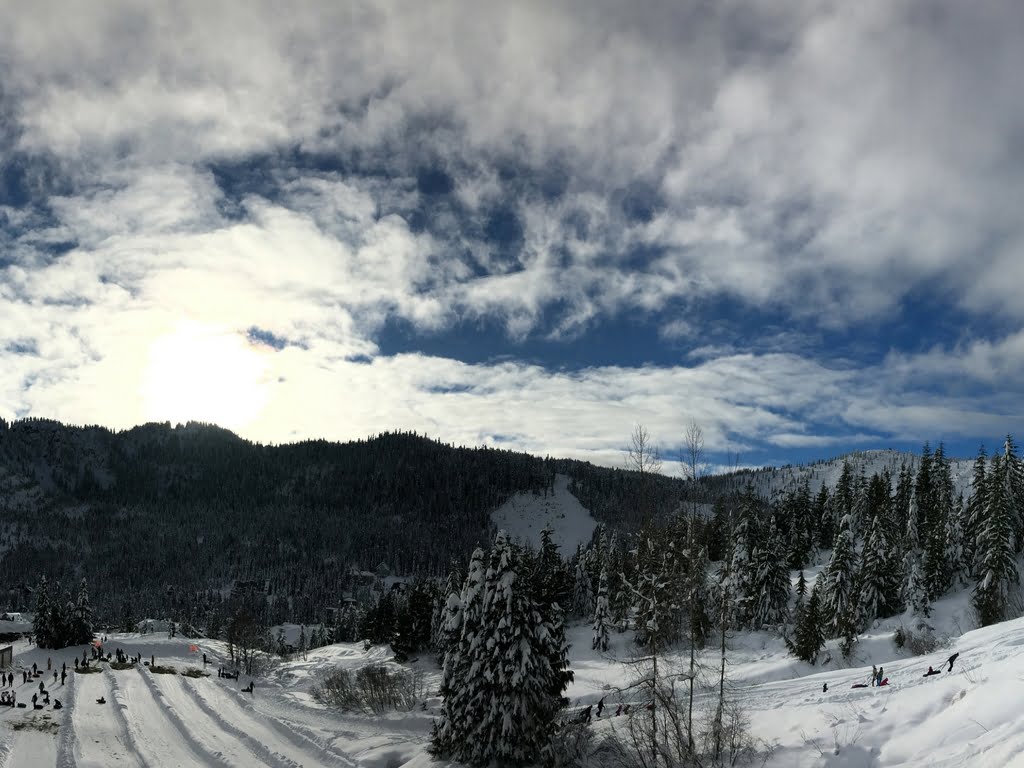 Hemlock Mountain Resort, one of the best family ski resorts in BC