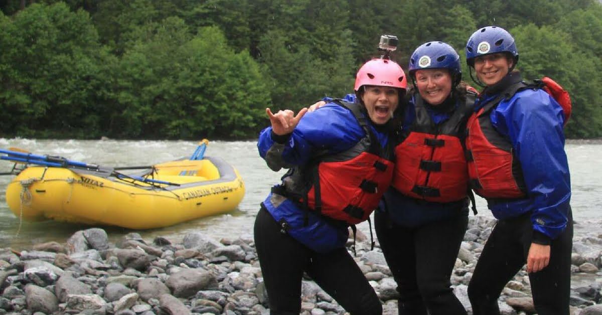 women-river-rafting