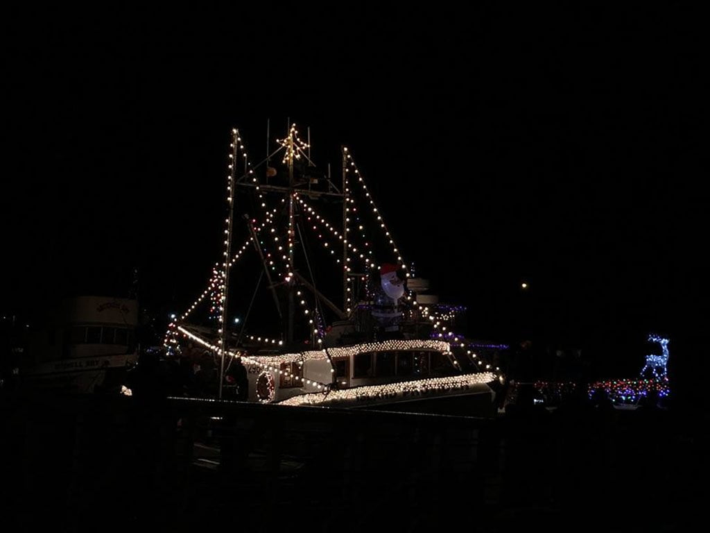 christmas-carol-ship
