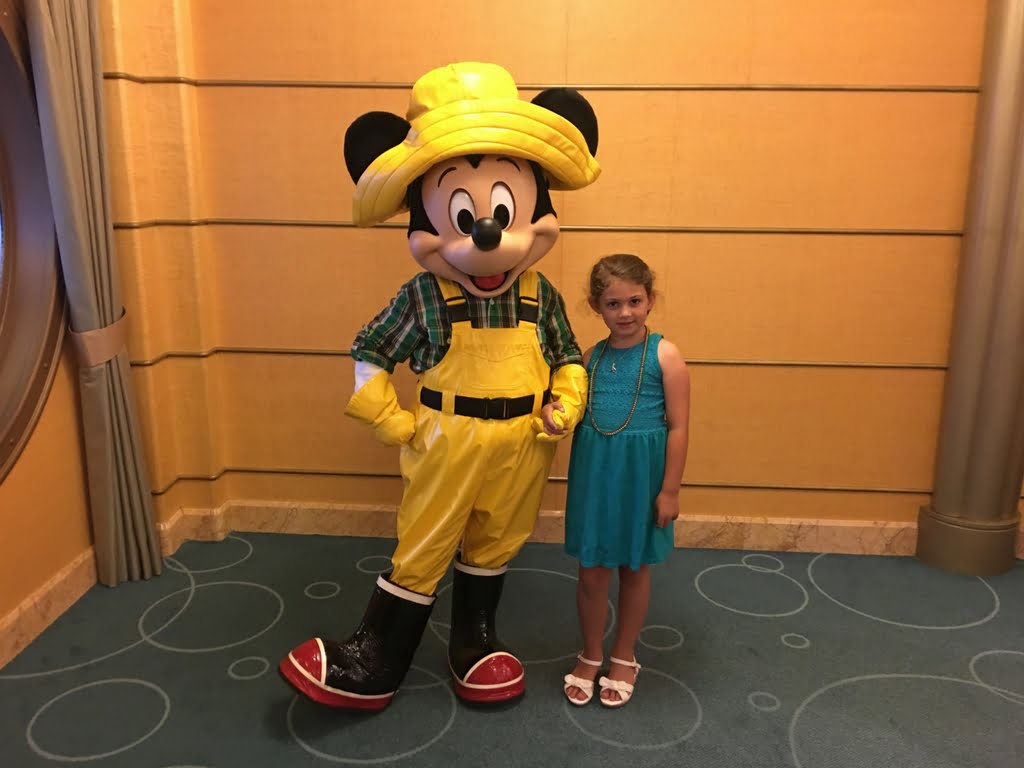 mickey-mouse-on-disney-cruise