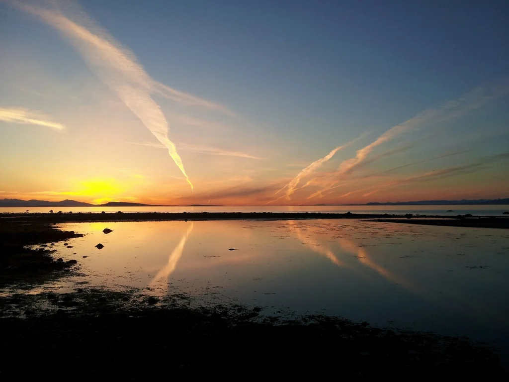 sunset-on-rathtreavor-beach