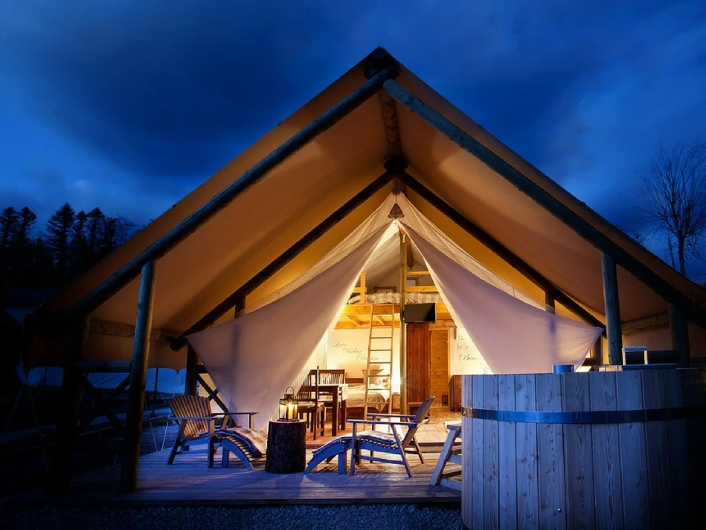 Glamping Hub