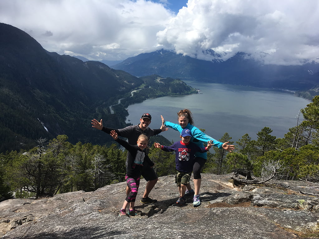 family-at-the-top-of-the-chief-hike