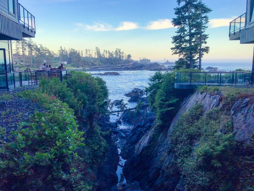 cliff-side-resort