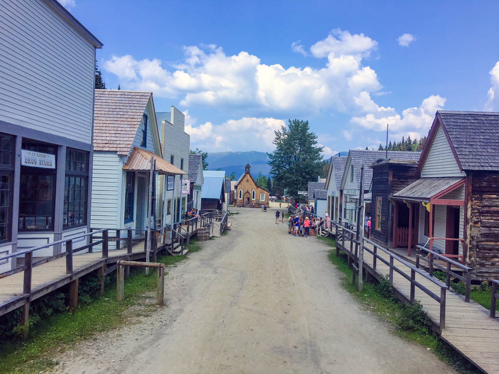 Old town of Barkerville on dirt road