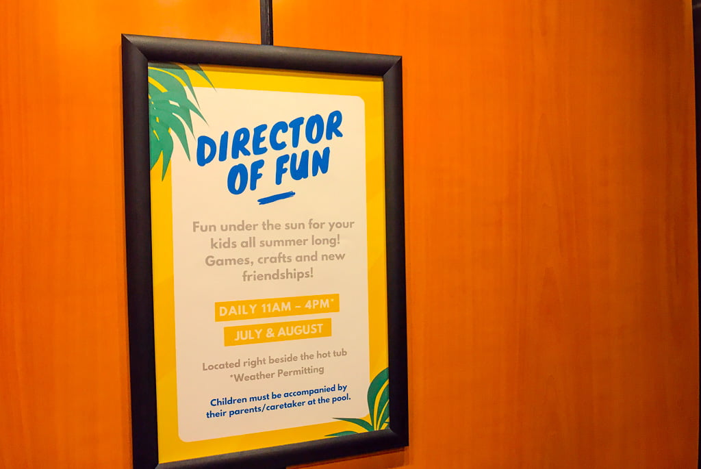 Director of fun sign at Ramadan Hotel in Penticton BC