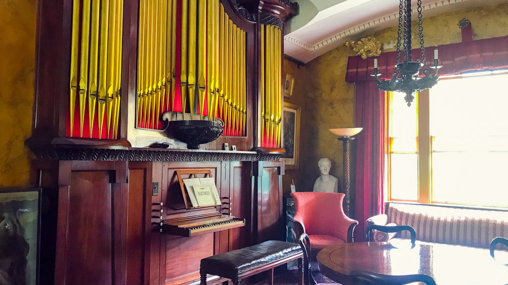 organ-inside-argory-house