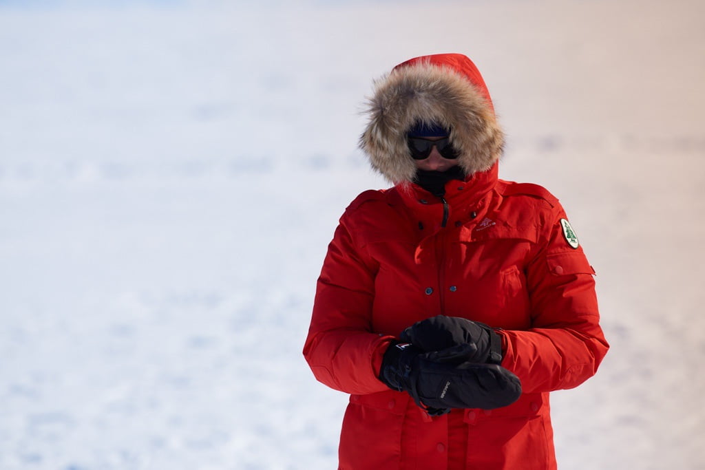 woman-standing-outside-in-cold-nunavut