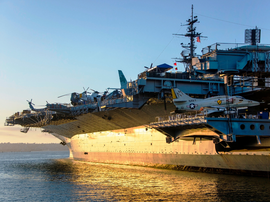 midway-aircraft-carrier-san-diego