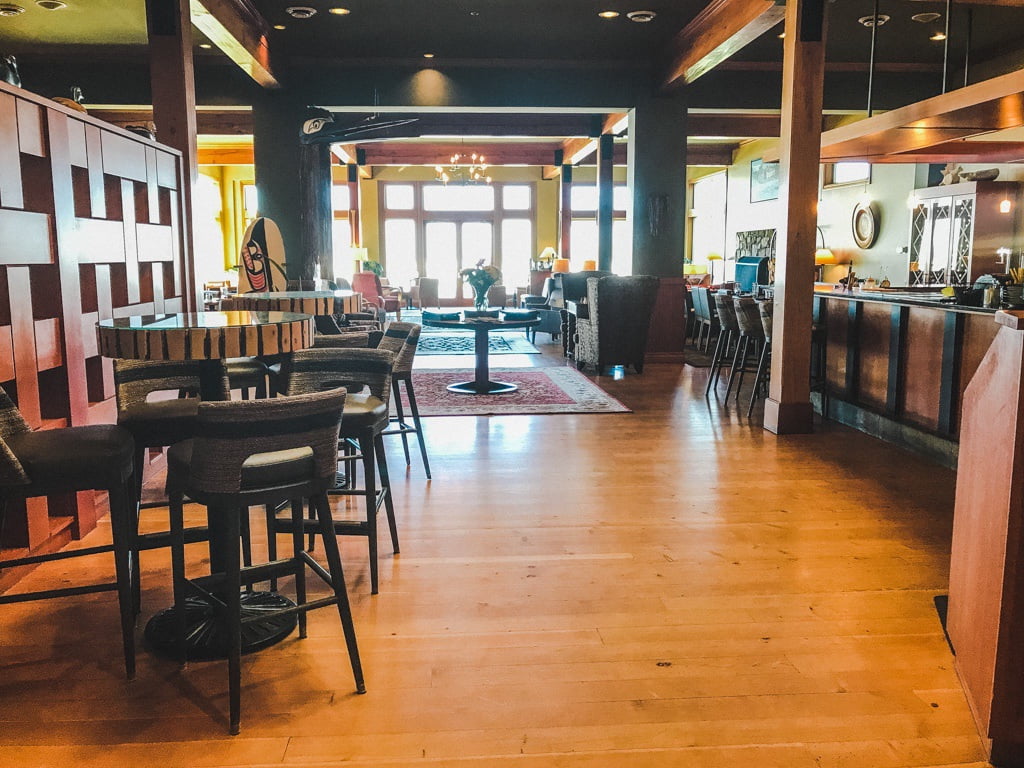 restaurant-long-beach-lodge