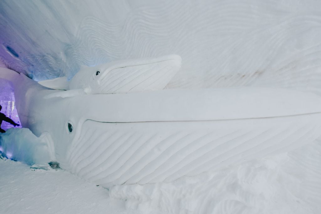 Snow sculpture of whales in Hotel de glace