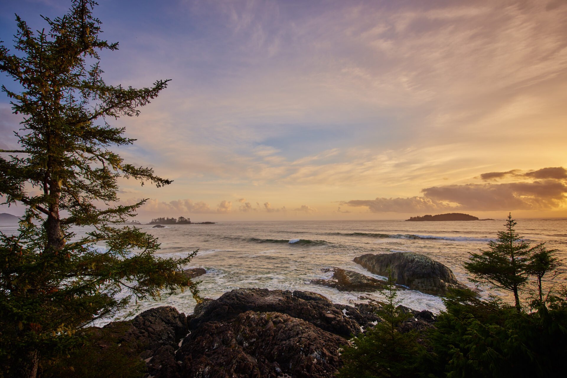 best-storm-watching-hotel-in-tofino-Looking-South-from-The-Pointe-Michael-Becker-1