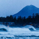 best-storm-watching-hotel-in-tofino-Winter-Waves-at-The-Inn-Jeremy-Koreski