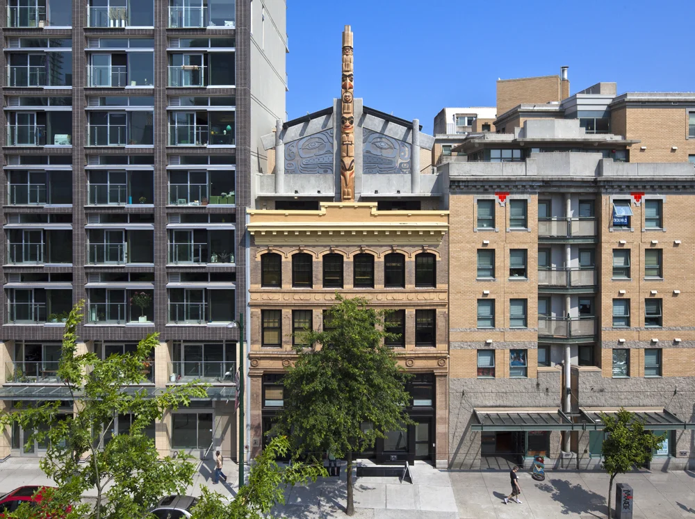 outside front view of the Skwachàys Lodge in Vancouver a Indigenous Cultural Experience