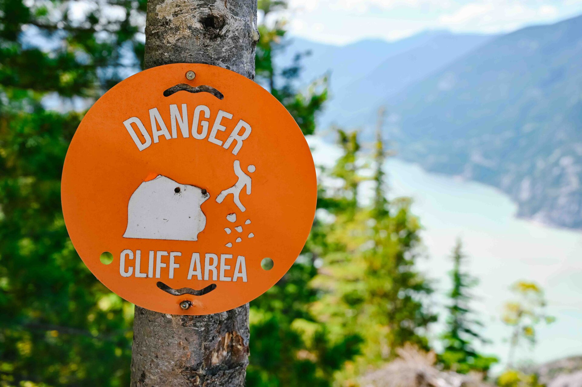 trail safety sign a the sea to sky gondola