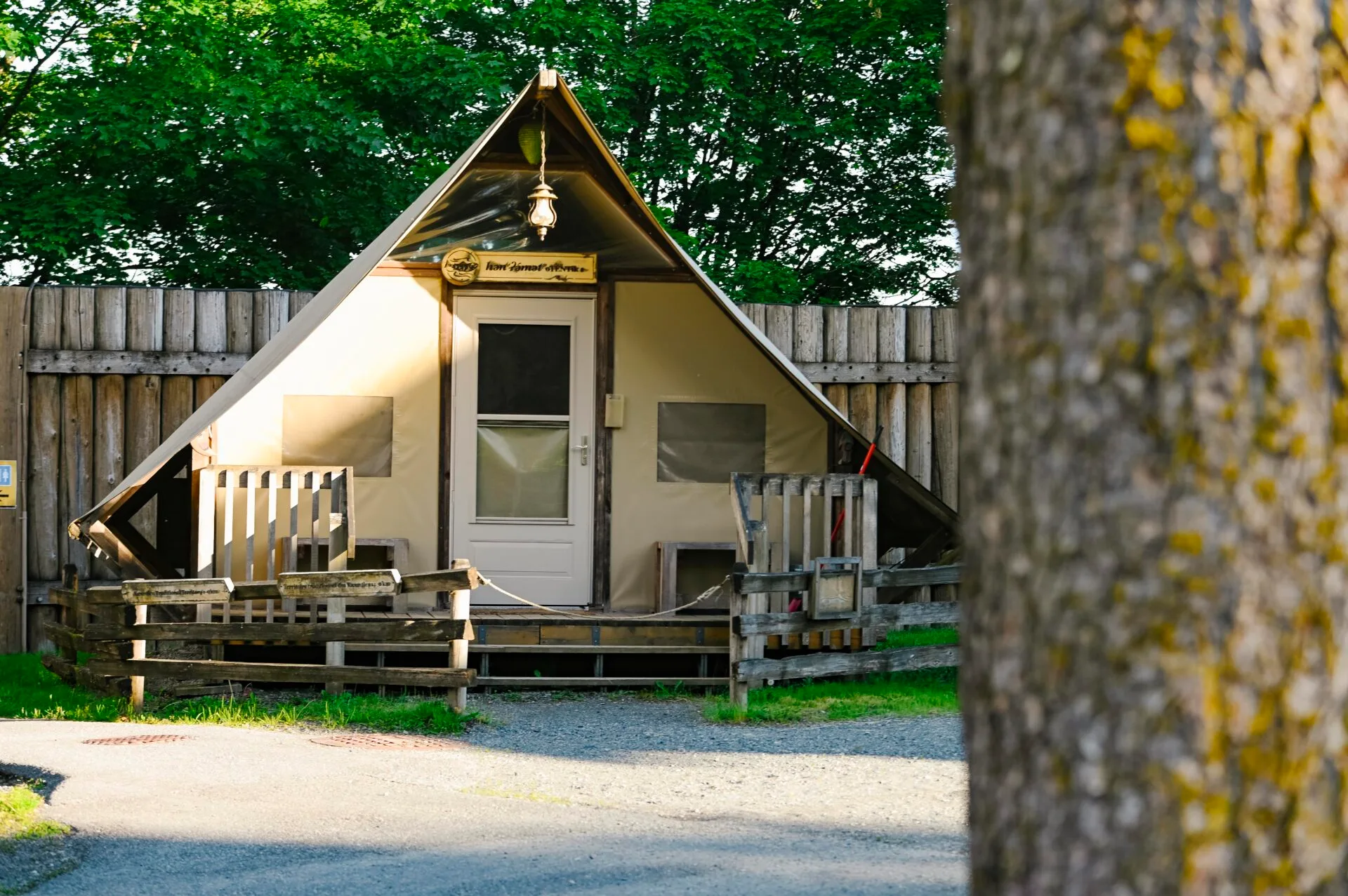 oTENTik in fort langley national historic site