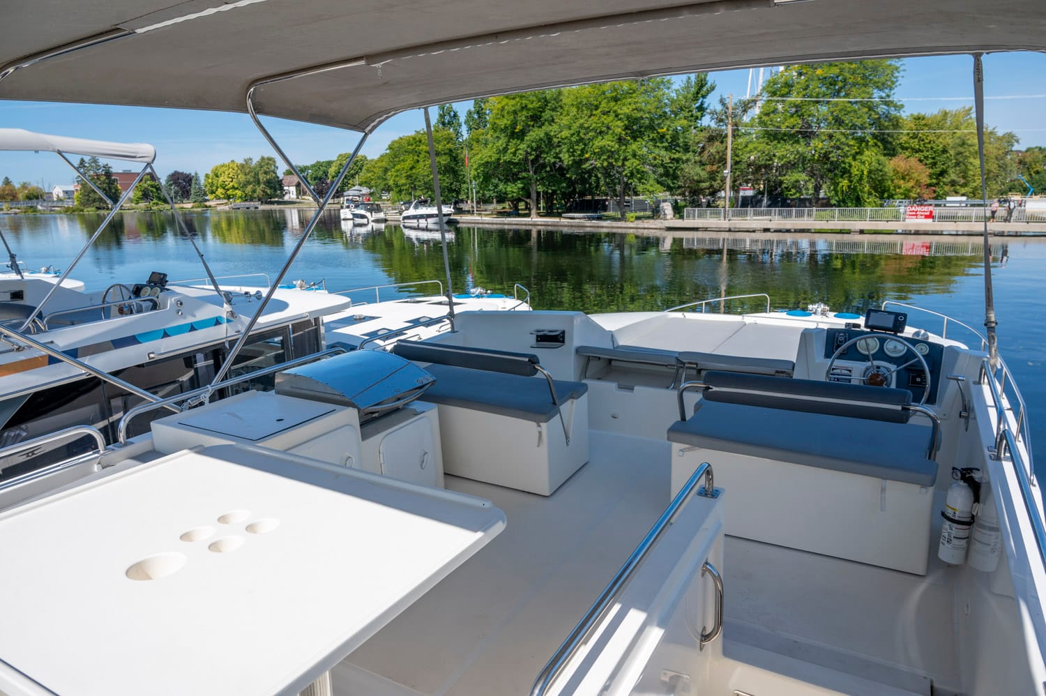 upper deck and outside cockpit of a le boat houseboat