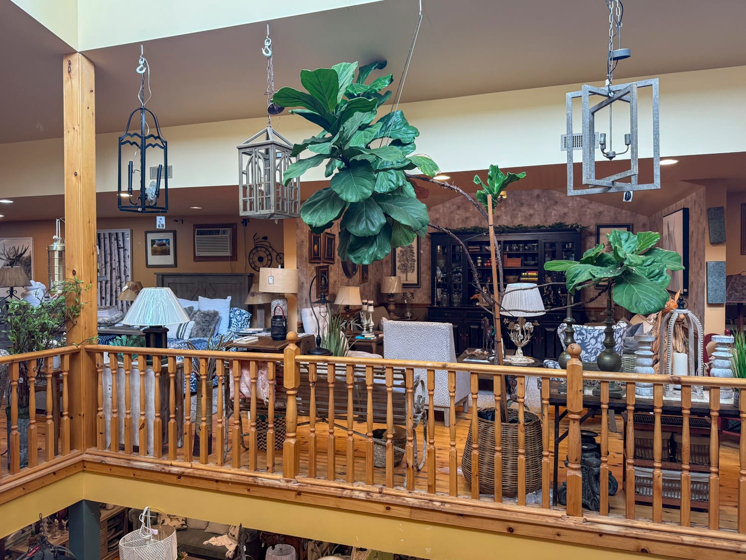 more home goods for sale inside a shop