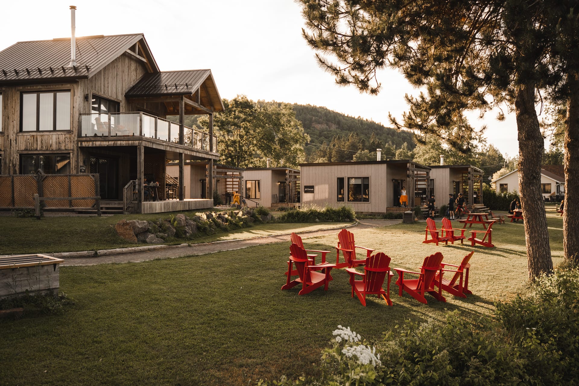 Family reunion in Quebec at Le 2800 du Parc &ndash; Shawinigan, QC